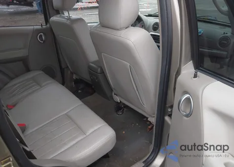 2006 Jeep Liberty Limited Edition from USA, damaged, VIN 1J4GL58K26W238828